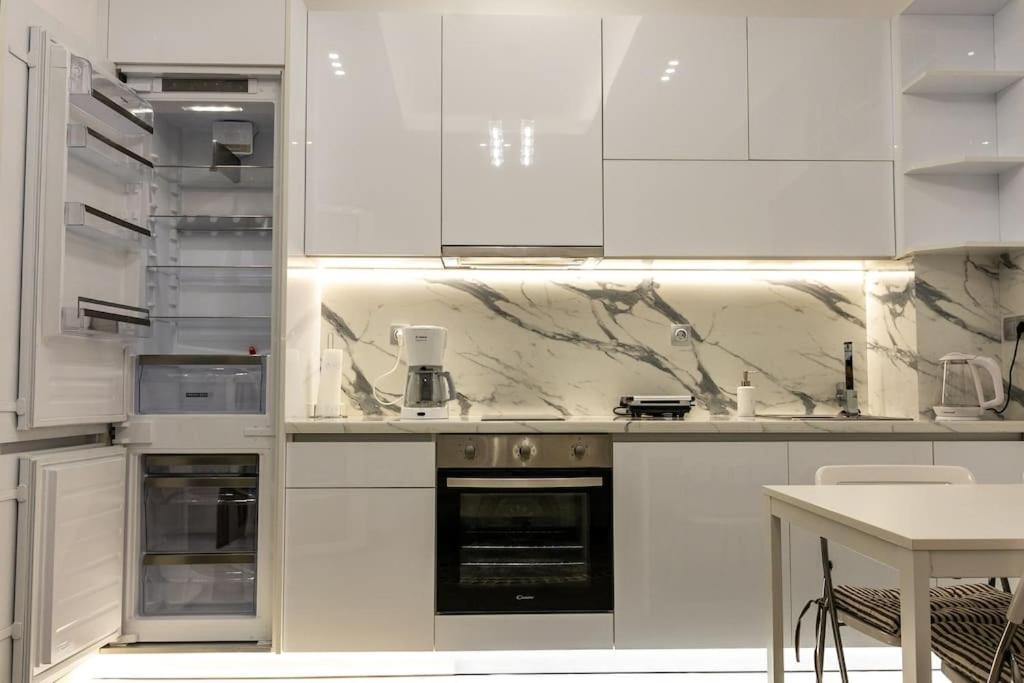 Apartment The Golden 1 Piraeus