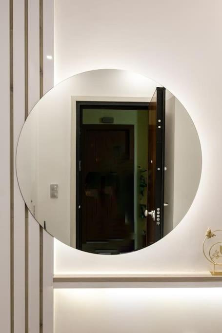 The Golden 1 Apartment